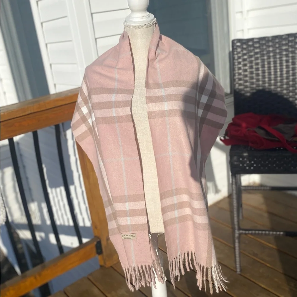 BURBERRY Cashmere Blush Pink Nova CHECK Scarf🔥Huge🔥Excellent Condition🔥75”x14 - Picture 7 of 11